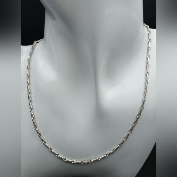 Laced maiden necklace N330
